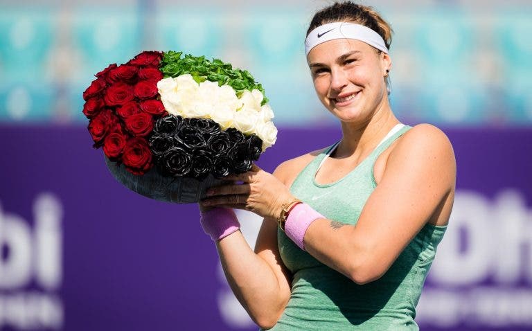 Sabalenka: «Estou surpreendida por ter ganho o título em Abu Dhabi»