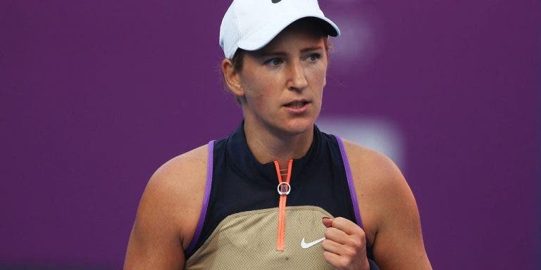 Azarenka lesiona-se nas costas, não desiste… e despacha Svitolina rumo às meias-finais em Doha