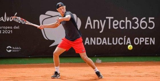 Leo Borg, filho da lenda Bjorn Borg, estreou-se aos 17 anos em torneios ATP e foi… arrasado
