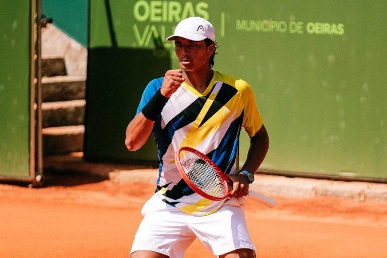 Henrique Rocha arrasa favorito rumo ao quadro principal de Roland Garros