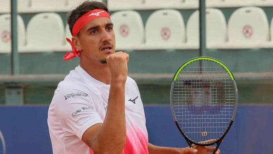 Sonego vence batalha incrível de três horas e conquista o ATP 250 de Cagliari