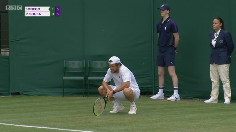 Pedro Sousa deixa pele em campo mas lesão tira-lhe hipóteses frente a Sonego