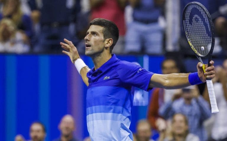 Djokovic vinga-se de Zverev, garante final do US Open e está a uma vitória de fazer história