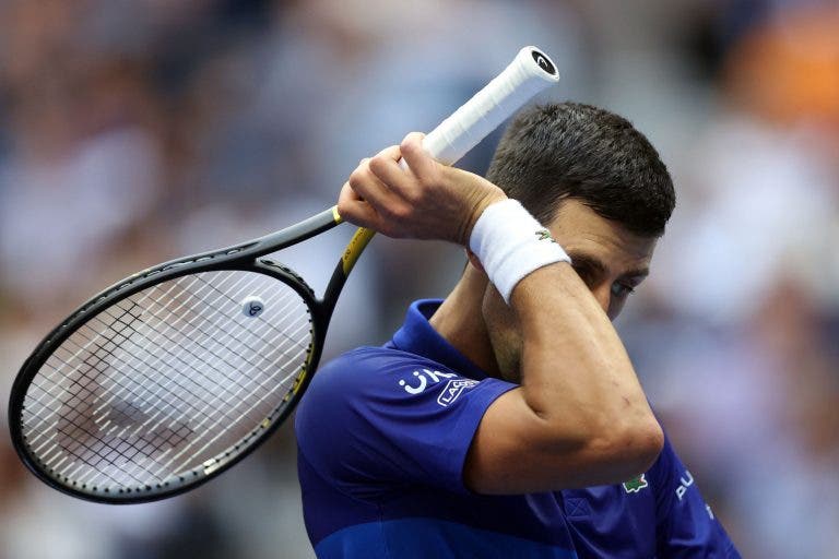 ATP reage ao caso Djokovic: «Recomendamos a vacinação. 97 jogadores do top 100 já o fizeram»