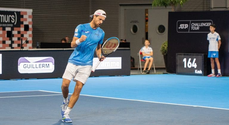 [VÍDEO] João Sousa vs Brandon Nakashima: veja EM DIRETO a final do Challenger de Brest