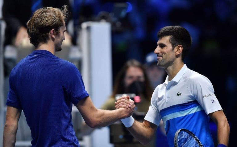 Zverev: «Se Djokovic não for e eu ganhar o Australian Open saio como número um»