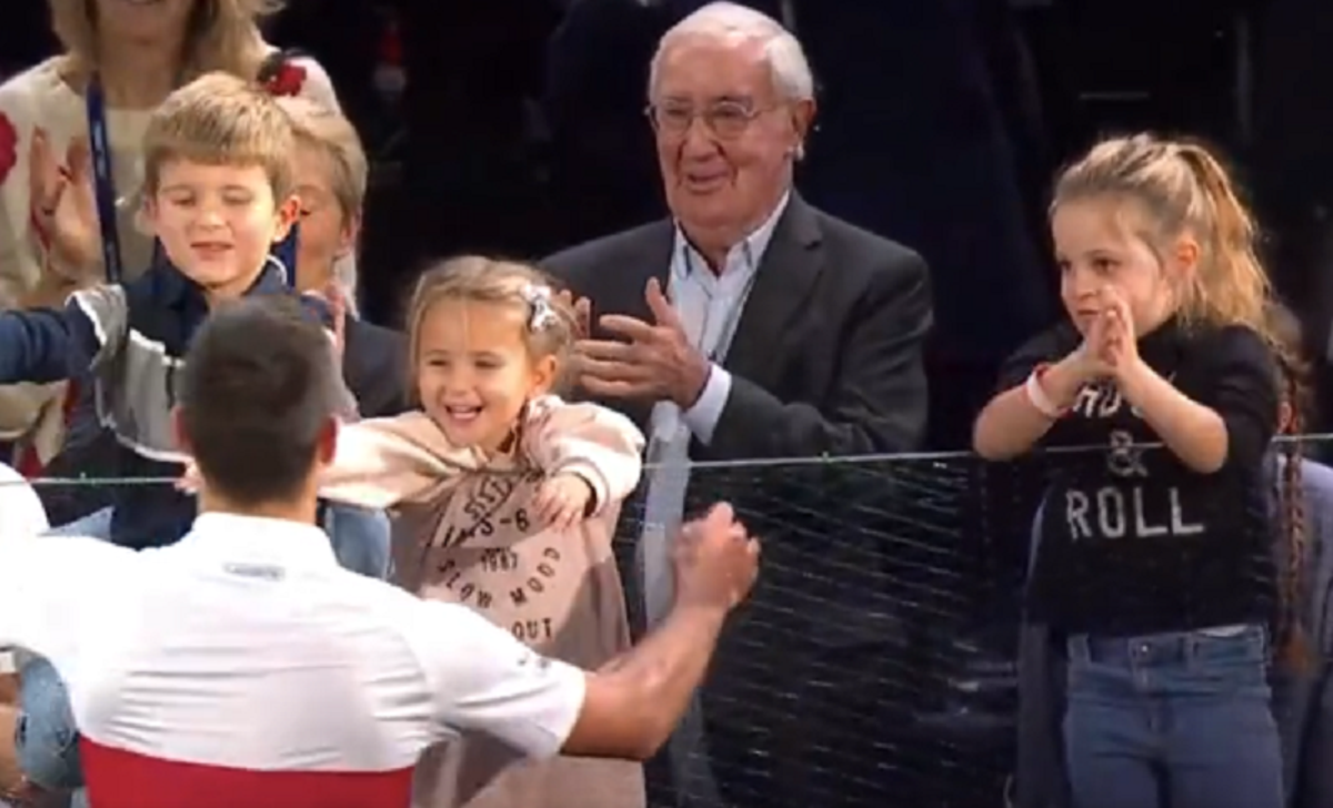 Filho de Ibra fica com raquete do campeão Djokovic no Masters de Paris