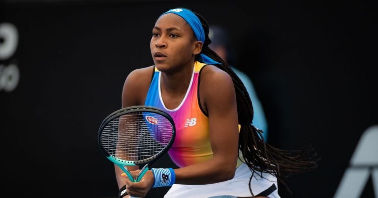 Coco Gauff vence batalha de teenagers e avança para os ‘quartos’ em Adelaide