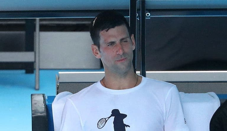 Djokovic pode enfrentar graves problemas legais na Sérvia por ter quebrado isolamento