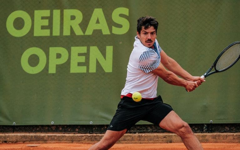 João Domingues perde tie-break no terceiro set e falha acesso ao quadro em Barletta
