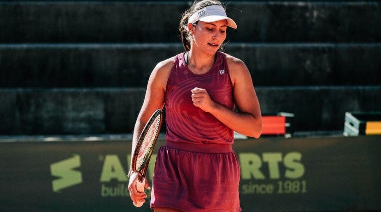 Francisca Jorge regressa aos courts quatro meses depois com triunfo no Oeiras Ladies Open