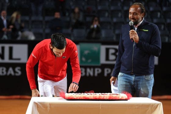 Djokovic radiante com as mil vitórias: «Vi Federer e Nadal fazerem isto…»