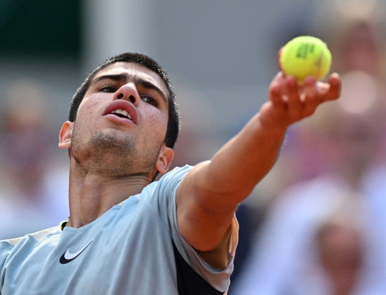 Alcaraz: «Claro que acredito que posso conquistar Wimbledon»