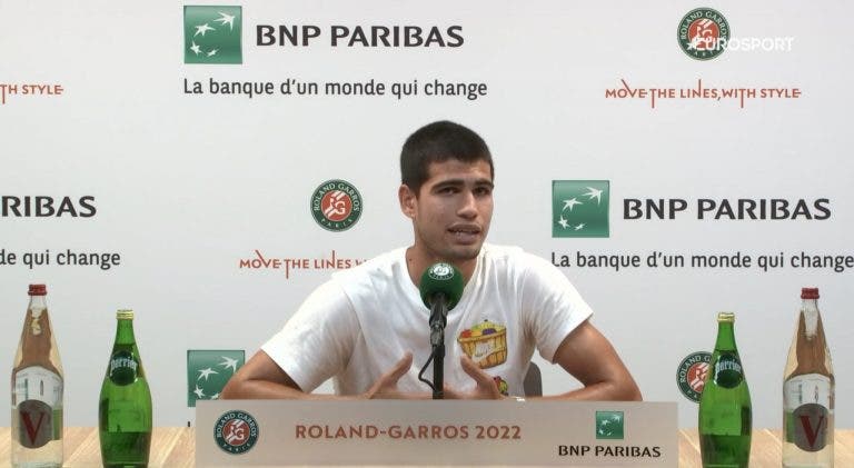 Alcaraz: «Sei que tenho nível para ganhar um Grand Slam, mas hoje não tive para ganhar ao Zverev»