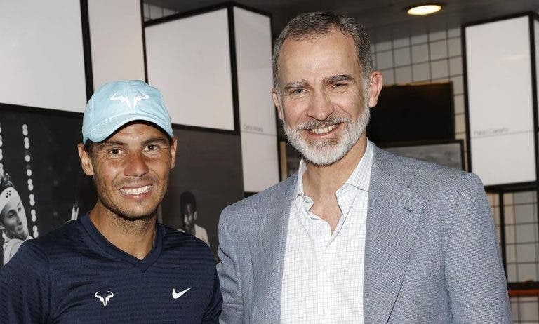 [VÍDEO] Rei de Espanha visitou Nadal e Alcaraz após o encontro