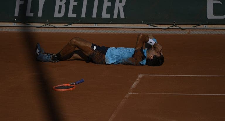 Qualifier Bernabé Zapata tomba o gigante Isner e vai jogar os ‘oitavos’ em Roland Garros