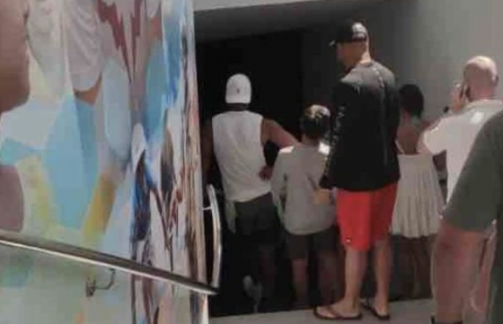 Tiger Woods visitou Academia de Nadal… e esperou na fila como qualquer outro