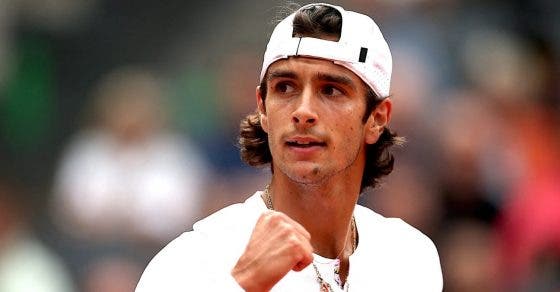 Musetti bate Alcaraz em final épica e vence primeiro título em Hamburgo