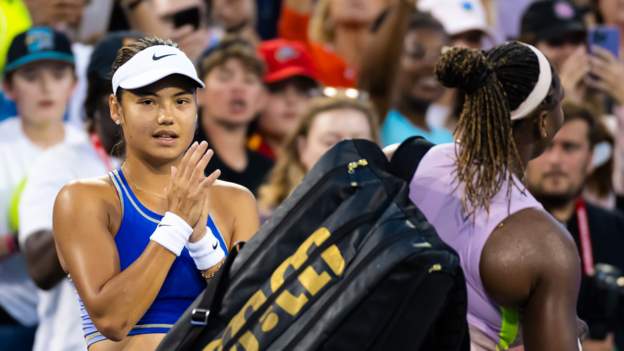 Raducanu radiante: «Não posso acreditar que ganhei à Serena Williams!»