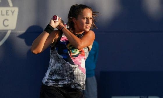 Kasatkina dá pneu em festival de 33 duplas faltas contra Sabalenka rumo às ‘meias’ de San José