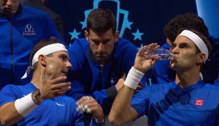 [VÍDEO] Federer, Nadal e Djokovic: 63 Grand Slams à conversa a meio de um encontro
