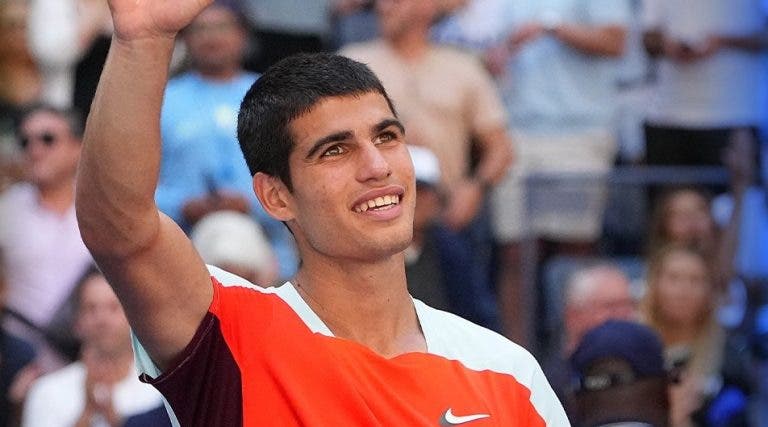 Alcaraz volta a vencer e já é o tenista com mais vitórias em 2022