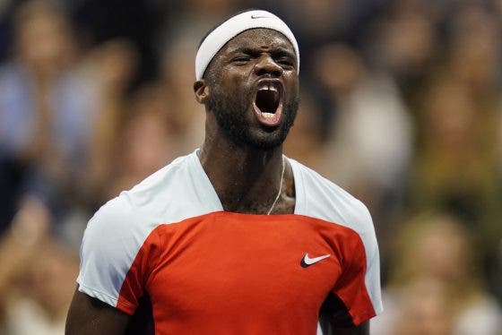 Tiafoe e Kwon dão pneus e defrontam-se na meia-final em Tóquio