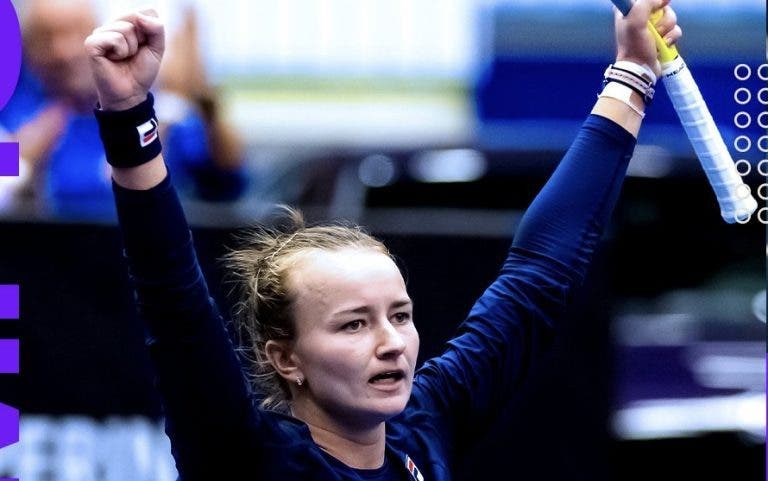 Krejcikova faz o que ninguém conseguia há anos e derrota Swiatek na final de Ostrava