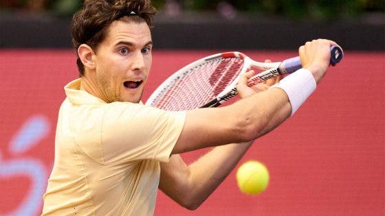 BRUTAL! Thiem volta a salvar match points e vence batalha fantástica com Paul em Viena
