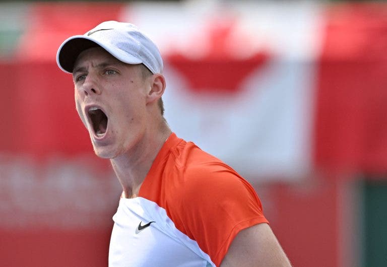 Shapovalov joga muito e garante primeira final do ano em Seul