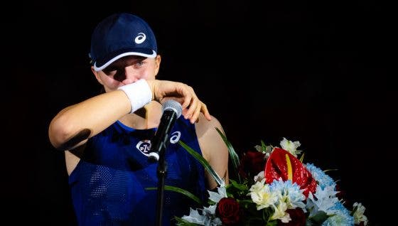 Atitude à número um: Swiatek vai doar todo o prize money de Ostrava a instituição na Polónia