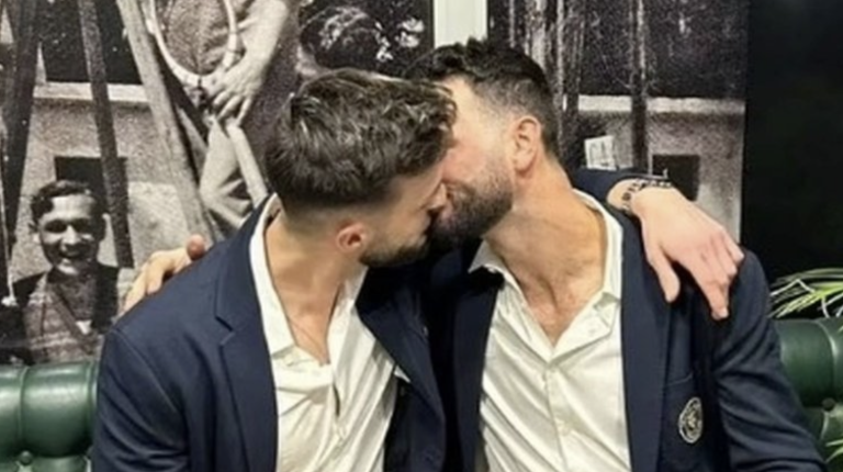 Será? Tenistas franceses partilham foto a dar um beijo e podem ser primeiros homossexuais no ativo