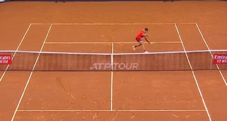 [VÍDEO] Dez momentos em que Alcaraz nos deixou de boca aberta em 2022