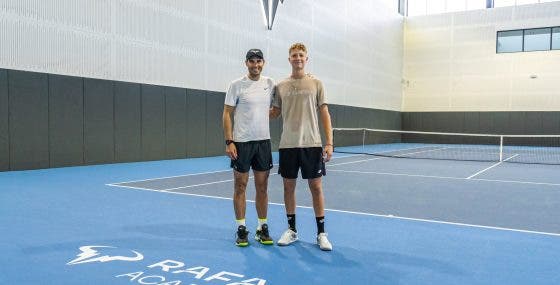 Talento espanhol treinou com Nadal dias antes do anúncio: «Pensava que ele ia a Roland Garros»