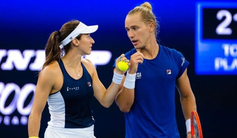 Jogando juntos, Luisa Stefani e Rafael Matos caem na estreia de Wimbledon de virada