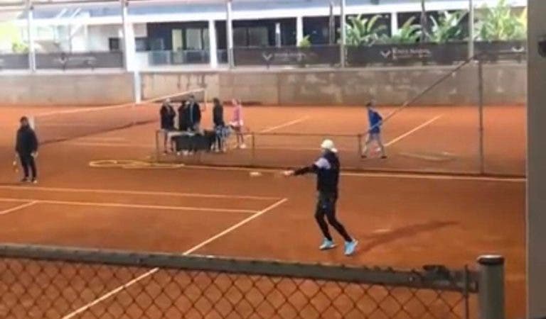 [VÍDEO] Nadal está de regresso aos treinos mas… em terra batida