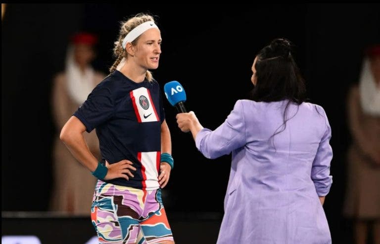 Azarenka e filho aparecem em foto com Leo a usar camisola da Seleção Brasileira