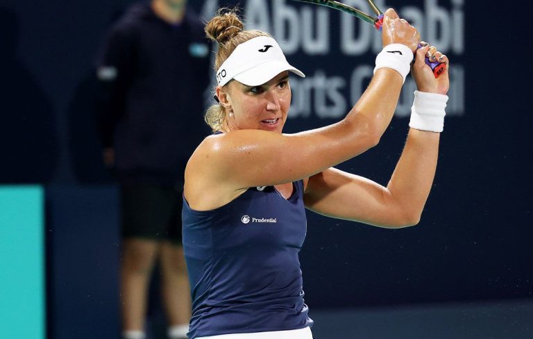 Saiba onde assistir Bia Haddad x Siniakova em Indian Wells ao vivo hoje