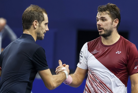 Wawrinka é o primeiro nos ‘quartos’ de Roterdão, Rune volta ao trilho das vitórias