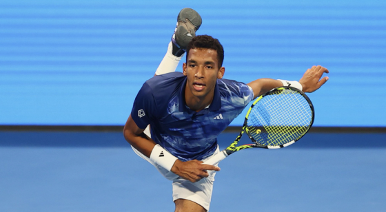 Auger-Aliassime não treme e marca duelo de luxo com Medvedev em Doha