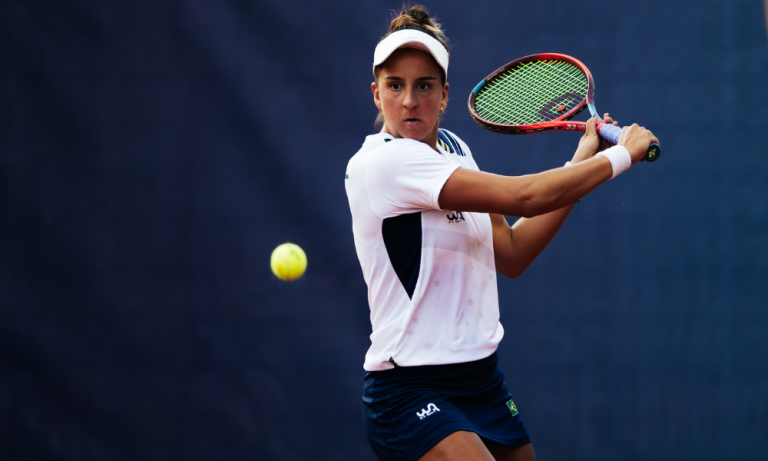 Garantida na semifinal de Pequim, Ingrid Martins vai alcançar o melhor ranking da carreira em duplas