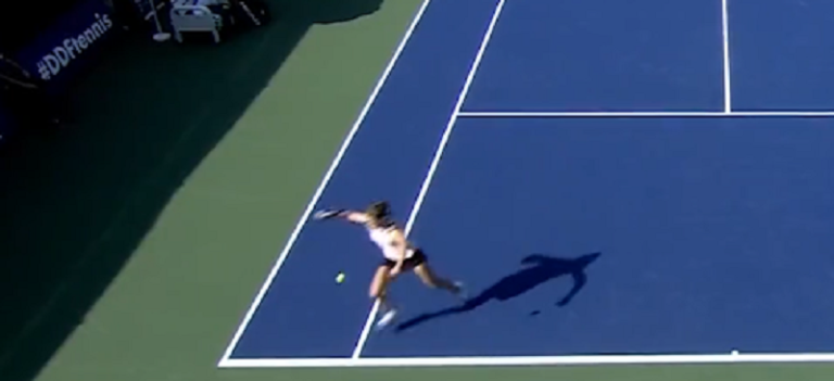 [VÍDEO] Nova semana, novo tweener no circuito WTA: desta vez foi Muchova