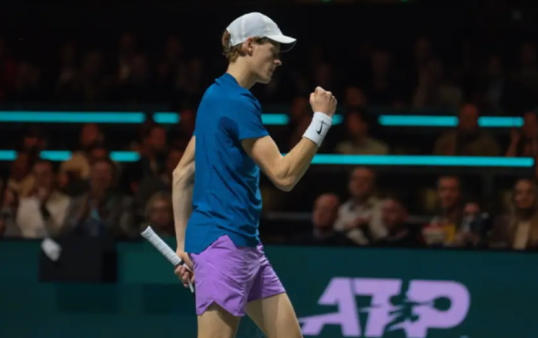 Sinner após vencer Tsitsipas: «Há muito que esperava por este encontro»