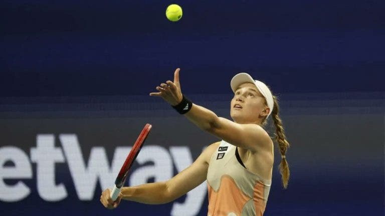 Rybakina bate Pegula em Miami e está a um triunfo do Sunshine Double