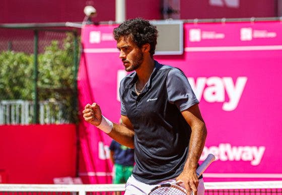 Cabral volta às vitórias ATP mais de dois meses depois com bom triunfo em Bucareste