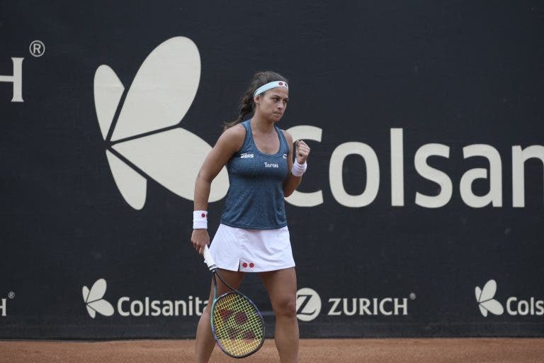 Carol Meligeni supera Zuger em Bogotá e volta à chave principal de um torneio WTA após nove meses