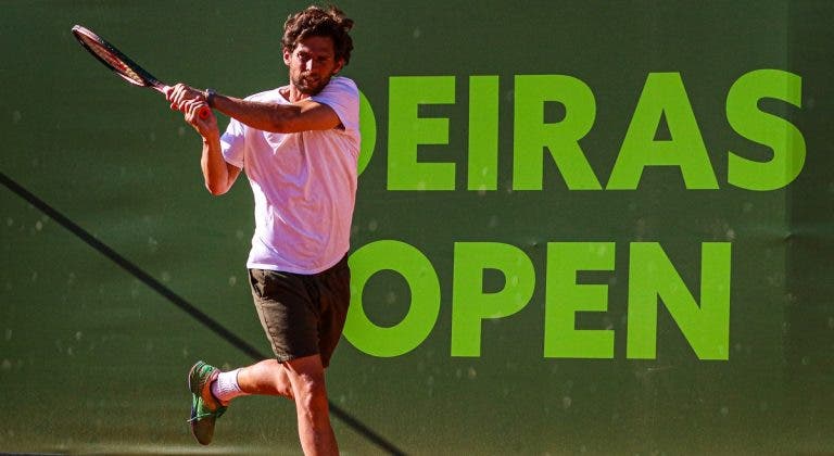 Pedro Sousa despede-se do Oeiras Open 125 nas ‘meias’ com Centralito cheio