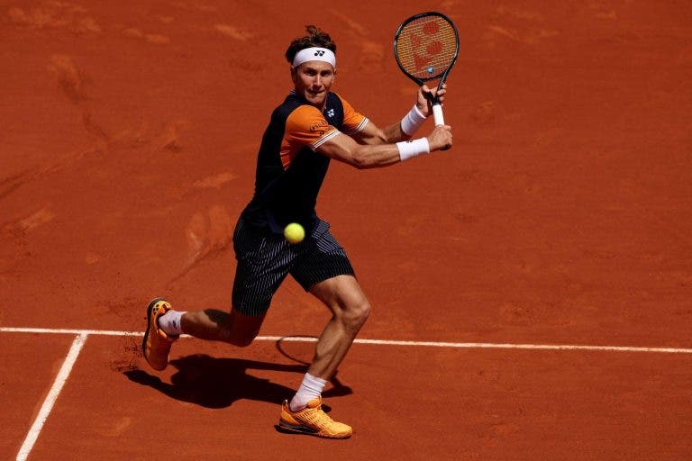 Ruud não esquece duelo com Federer em Roland Garros: «Deu-me uma tareia!»