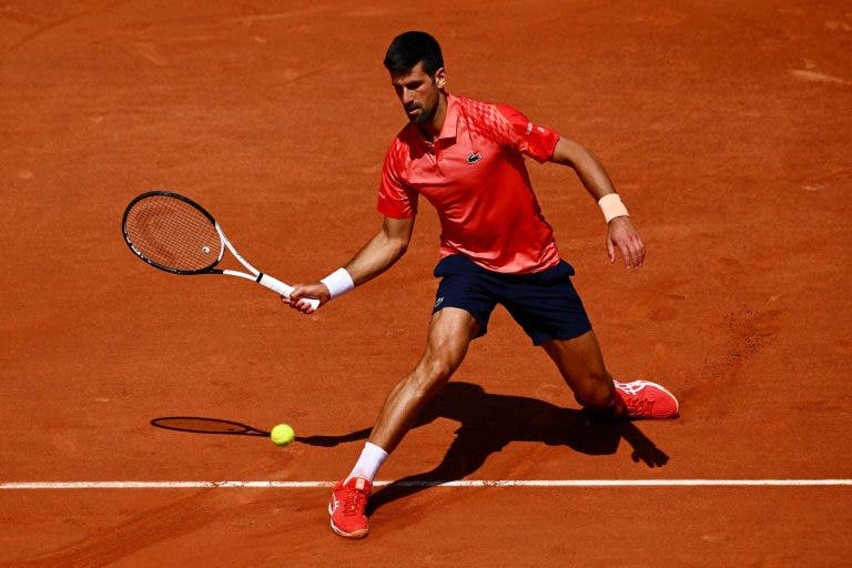 Djokovic inicia tentativa de ataque ao recorde isolado de Slams com vitória