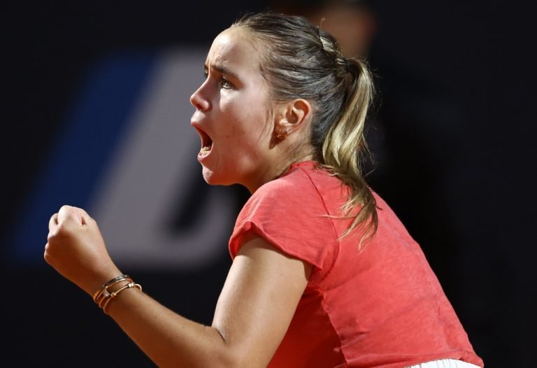 Kenin consegue melhor vitória em três anos e derruba Sabalenka em Roma